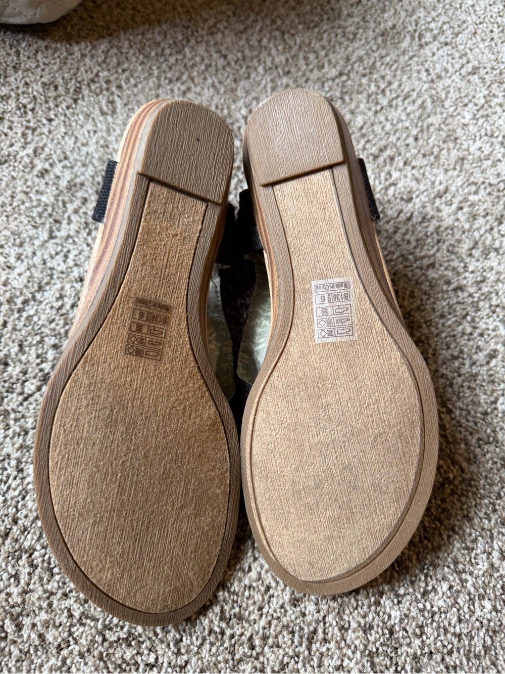 Black Women's Open-Toe Ankle-Strap Sandals with Cushioned Footbed - Picture 3 of 3